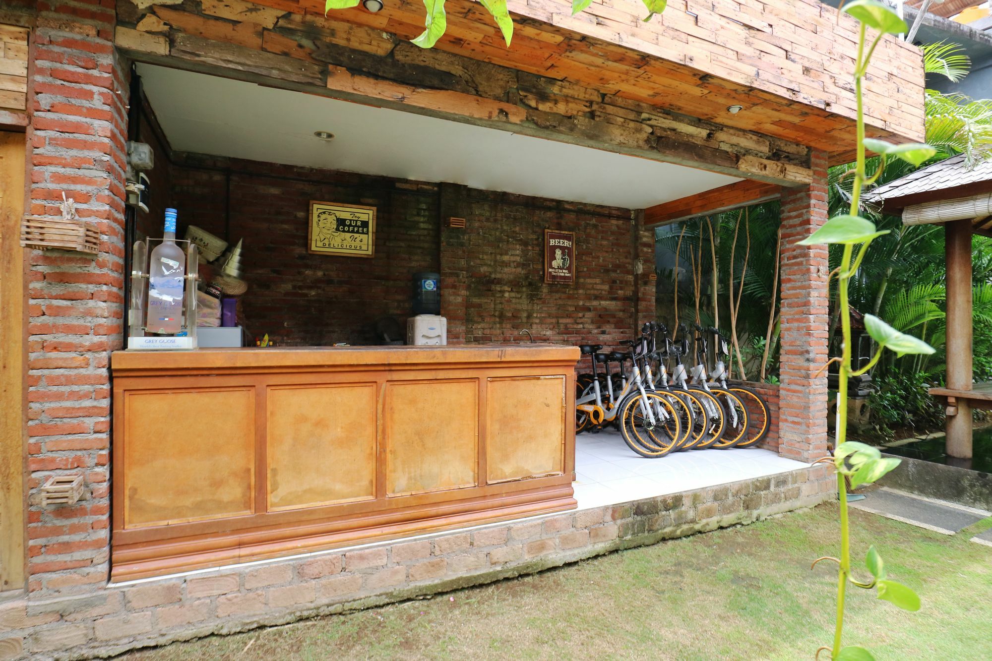 Pondok Jempiring Kuta  Exterior photo